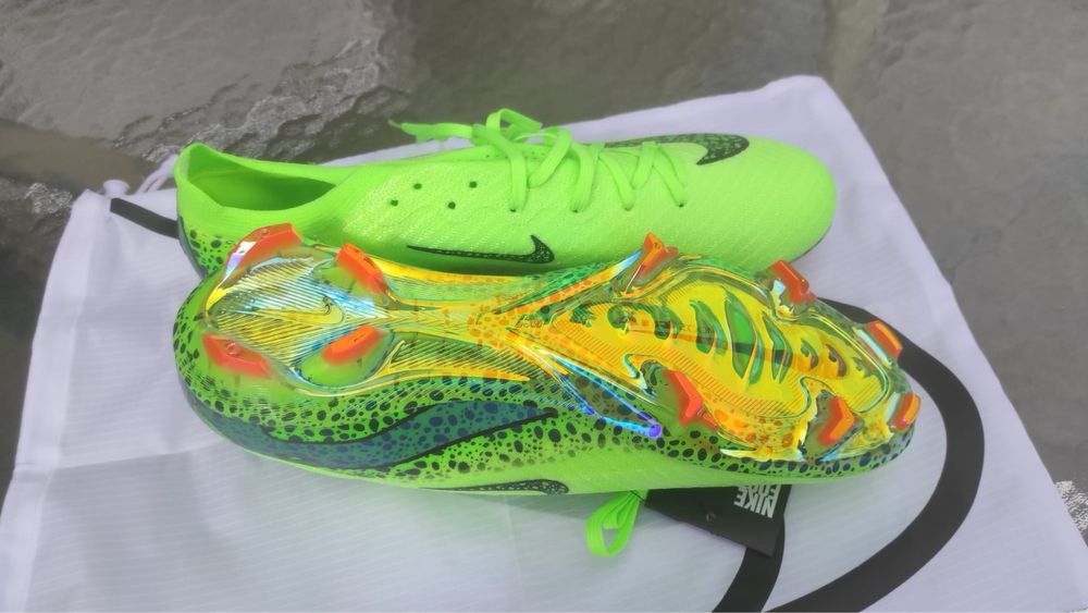 Ghete fotbal nike marime 42-43