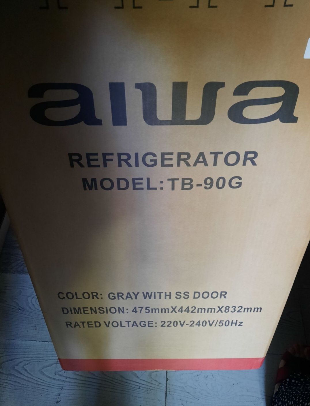 Холодильник мини Aiwa 90L