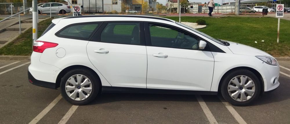 Vând Ford Focus MK3