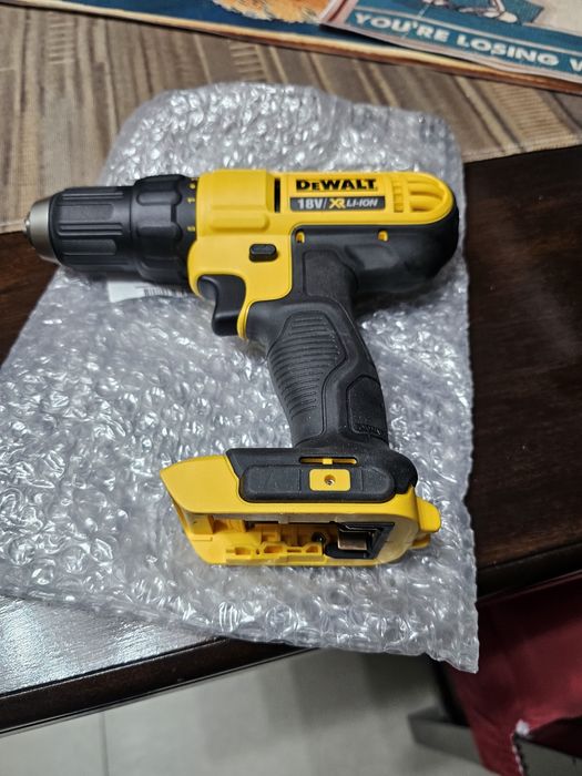 Masina de gaurit si insurubat ( Bormasina) Dewalt dcd 771