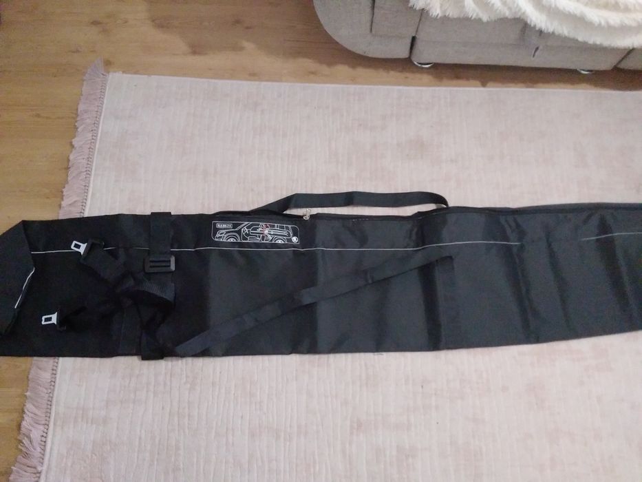 Автомобильный чехол для лыж