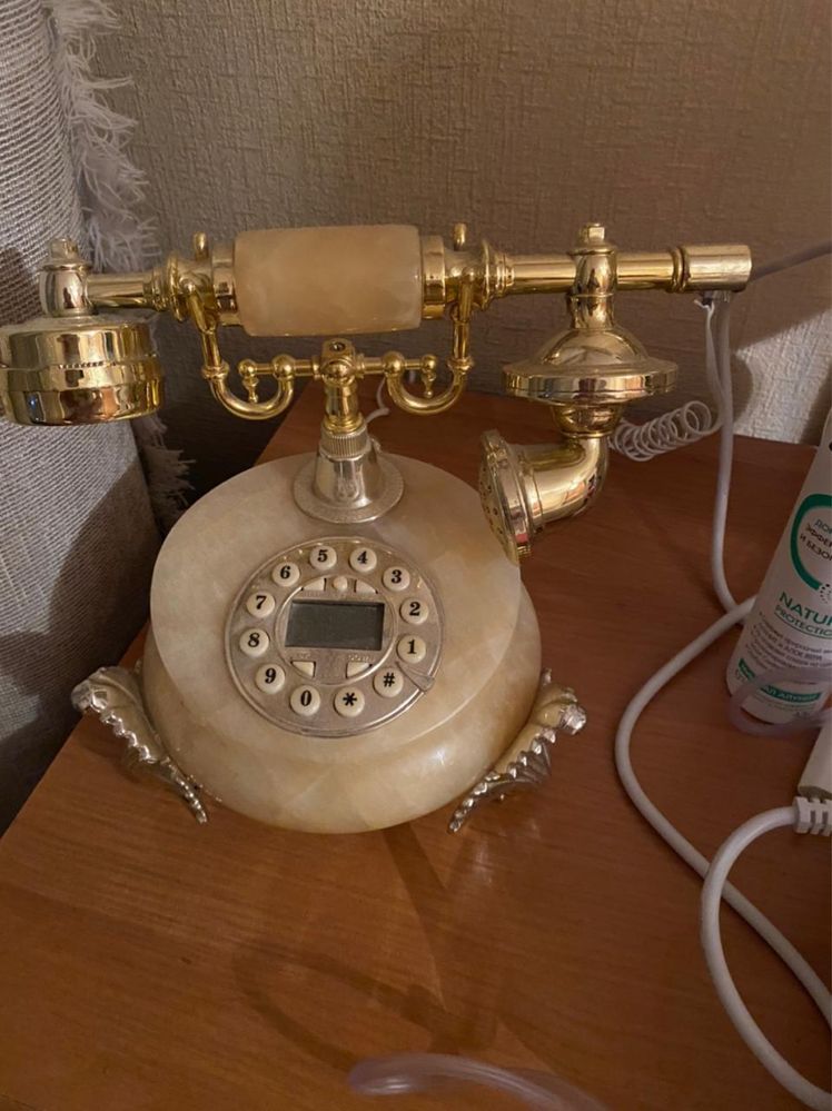Телефон Антиквариат