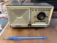 Radio vintage pe lampi, anii 60, japonez