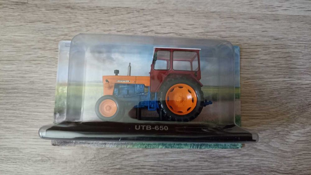 Macheta UTB 650 Tractorul de legenda