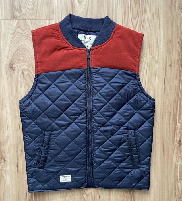 JACK & JONES / мъжки елек/грейка S