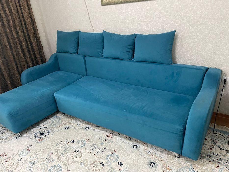 Продается диван 2,90метров угловой,цена 50 000тенге