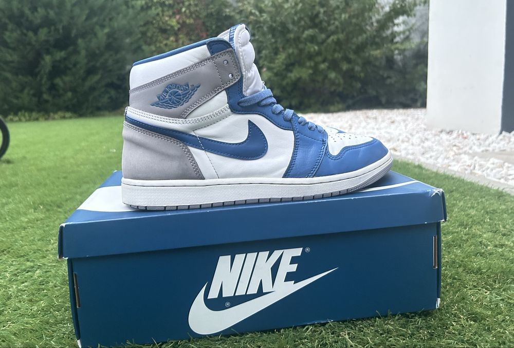 Jordan 1 Retro High OG "True Blue"