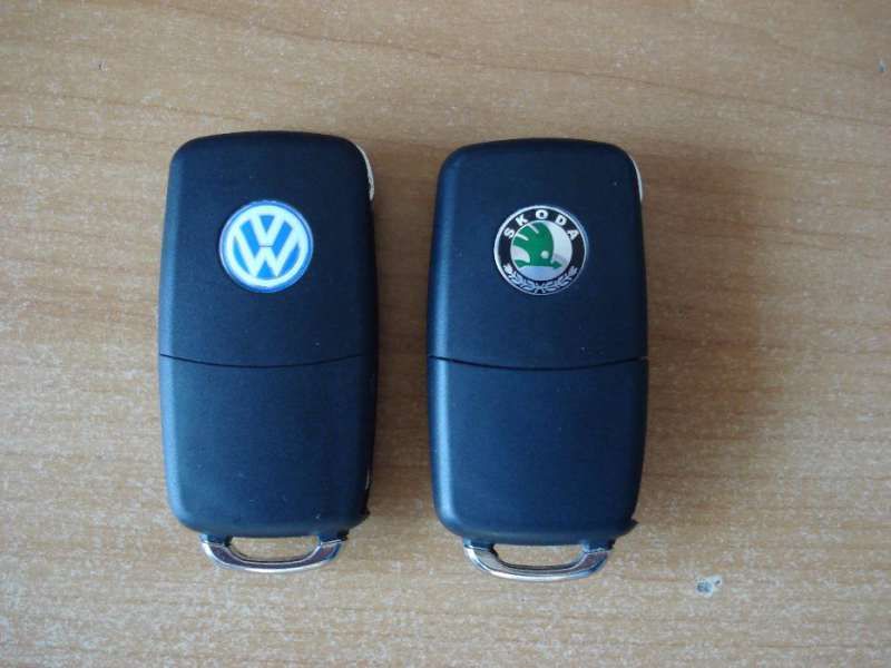 Ключ с 3 бутона vw golf 5,caddy,touran,tiguan,skoda ocktavia 2 до 2010