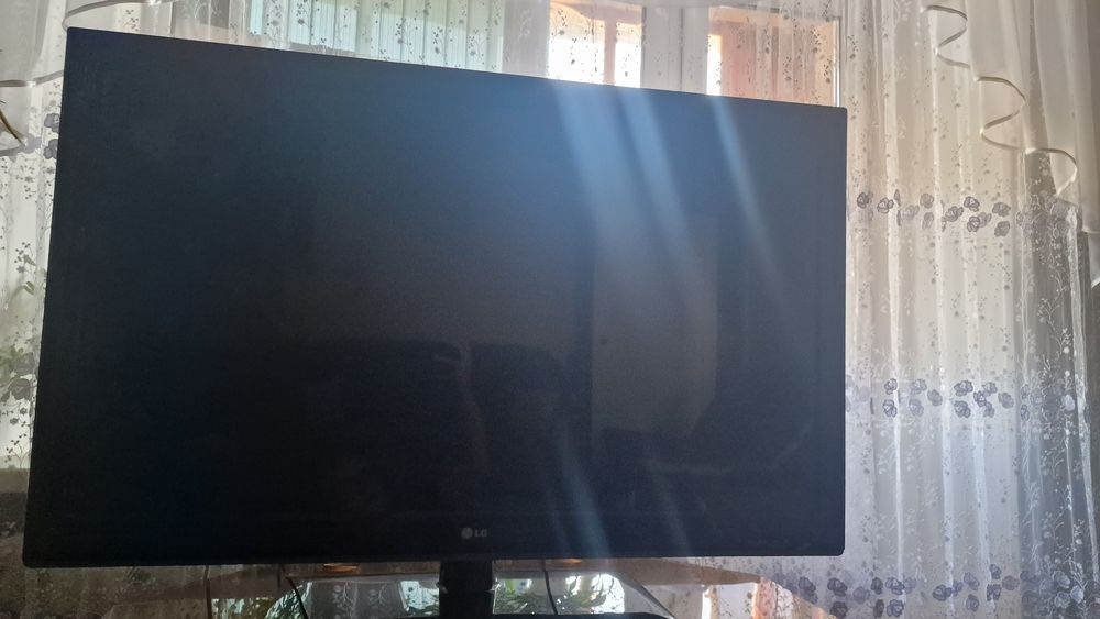 Телевизор samsung