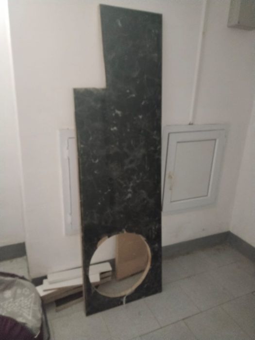 Столешница б/у  в хорошем состоянии .                         продам