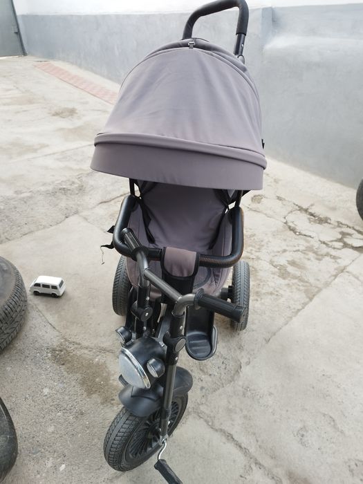 Трёхколёсный велосипед сотилади.