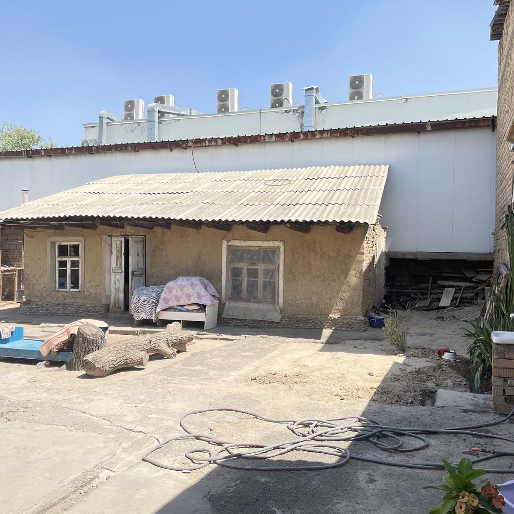 4sotg gaz svet suv kanalizatsiya bor kochani yuziga 50m srochniy sotil