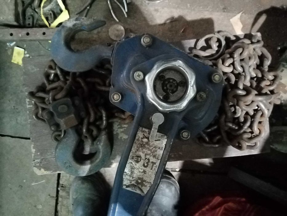 Продам лебёдку 3 тоны цепная