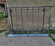 Продавам багажник за микробус