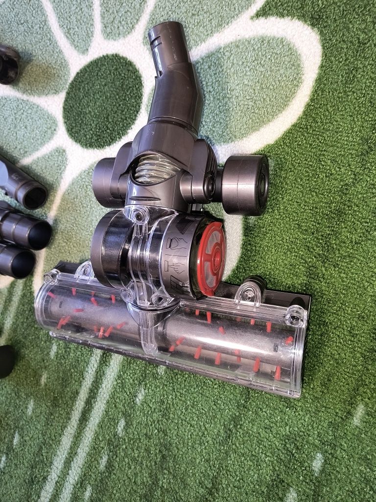 Dyson DC37 прахосмукачка