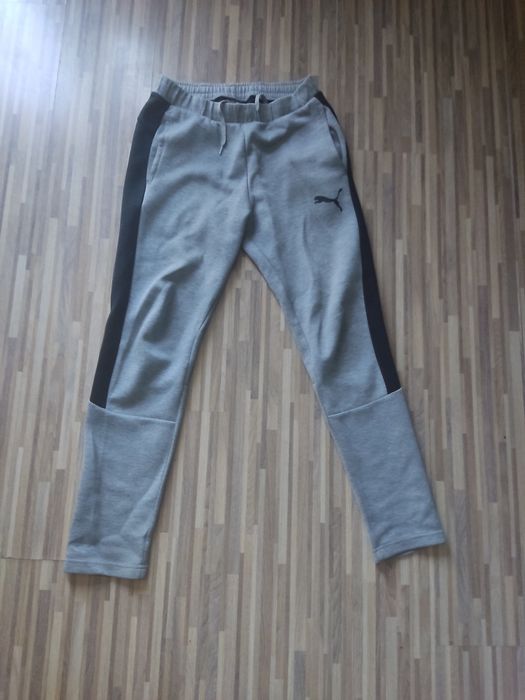 Pantaloni de treining puma