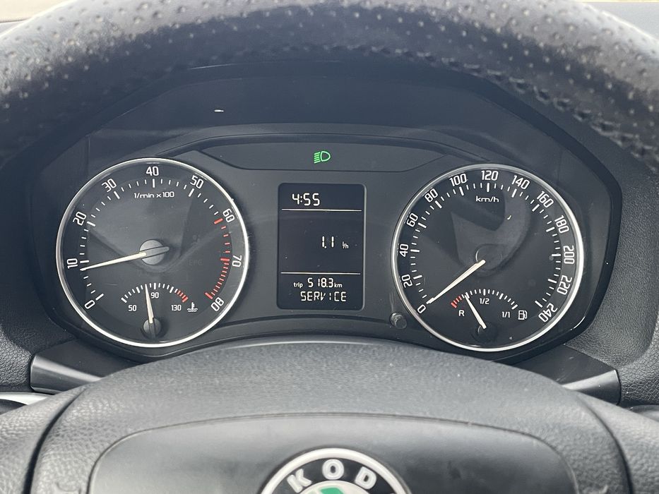 Skoda octavia 2 facelift 1.6mpi (bse)