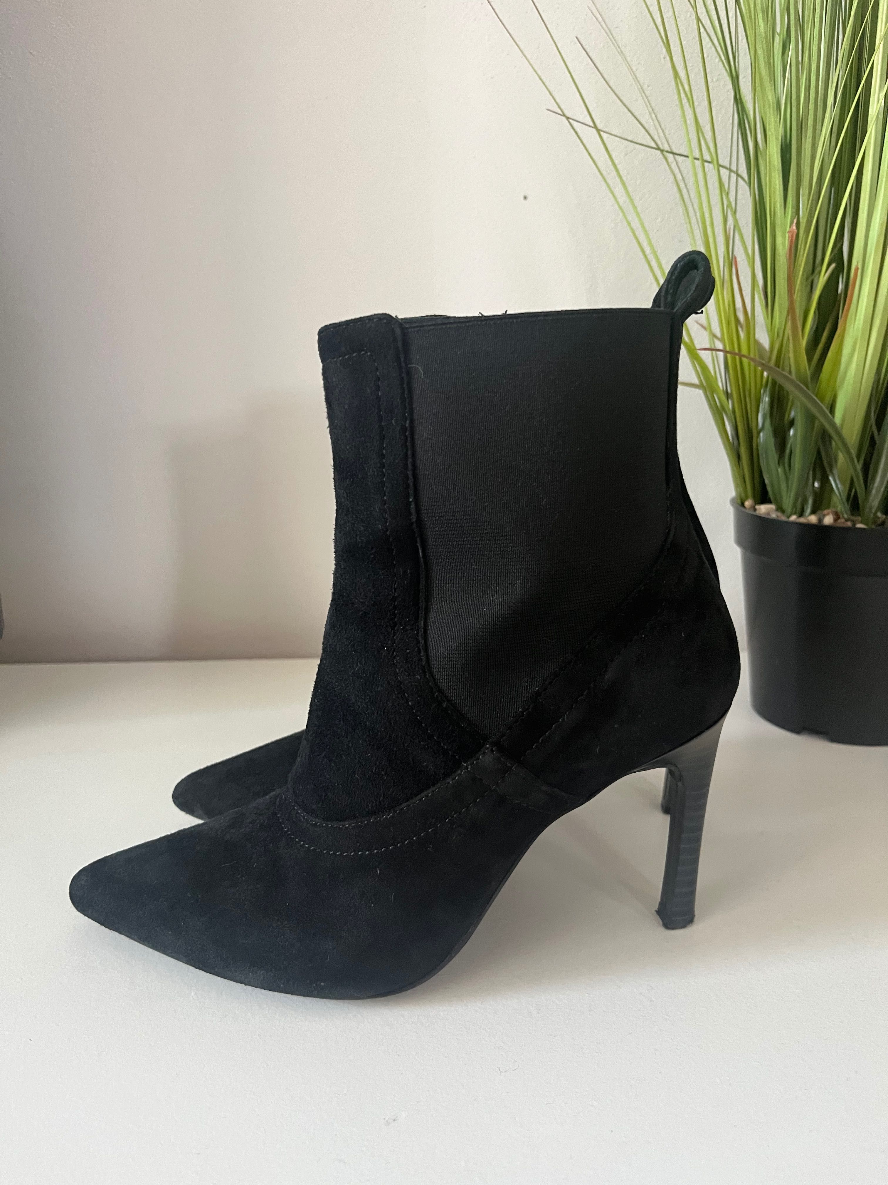 Vând botine Geox / mărimea 36