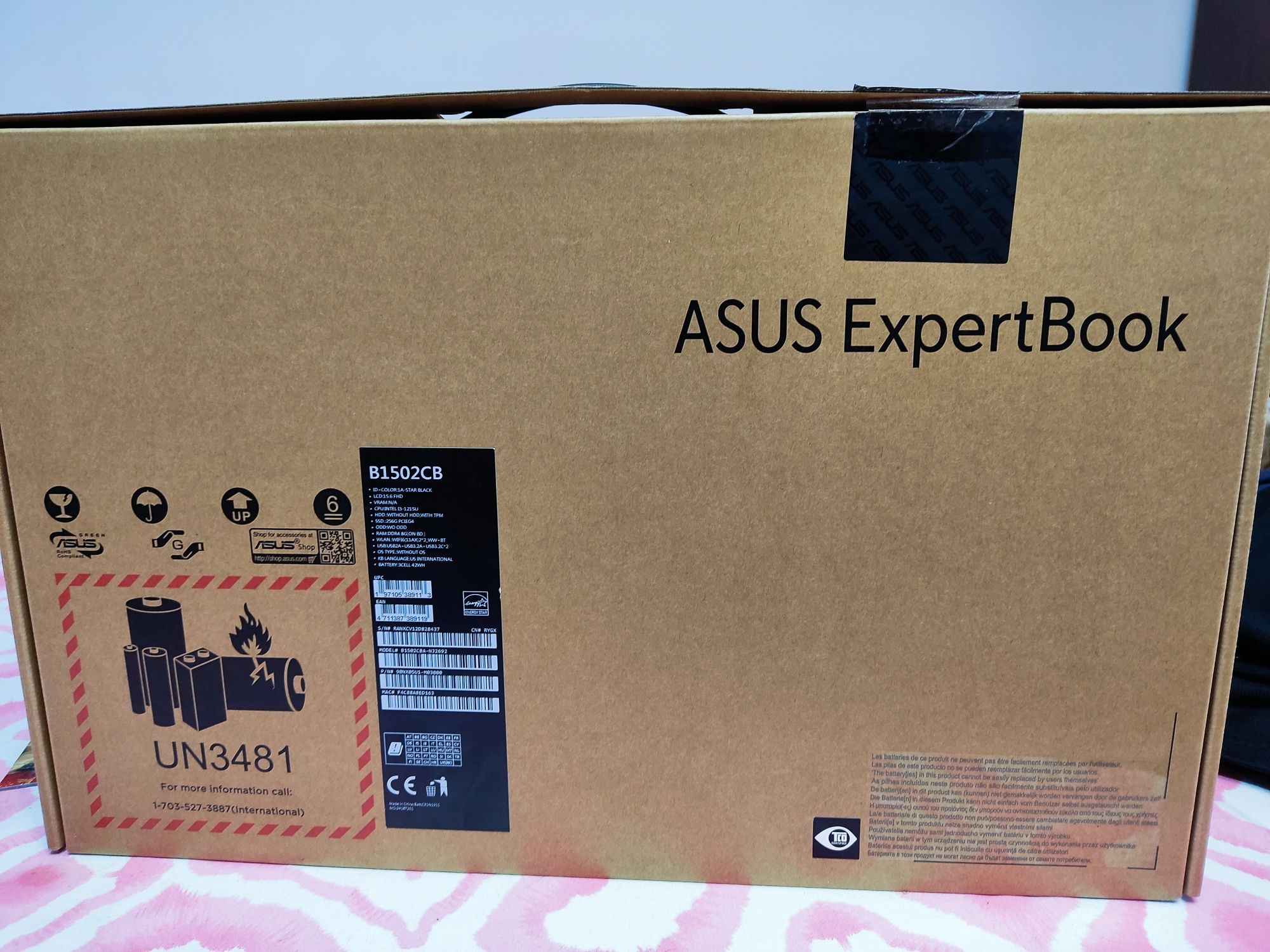 Laptop Asus ExpertBook nou