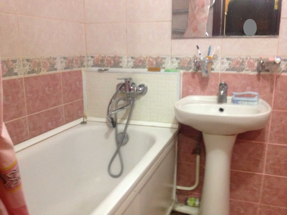 Сдам 3 комн. кв. в микр. Аксай 1