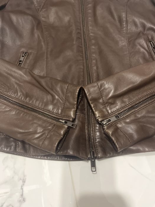 Яке естествена агнешка кожа Censured