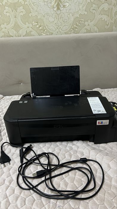 Epson L121 — рабочий принтер с СНПЧ, отличное состояние