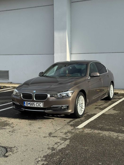 BMW F30 an fabricatie 2015  Luxury