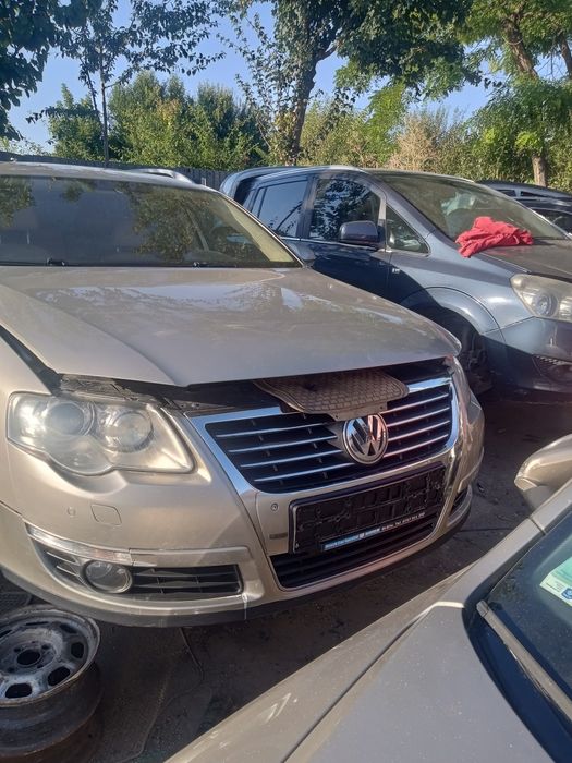 Dezmembrez Volkswagen Passat B6