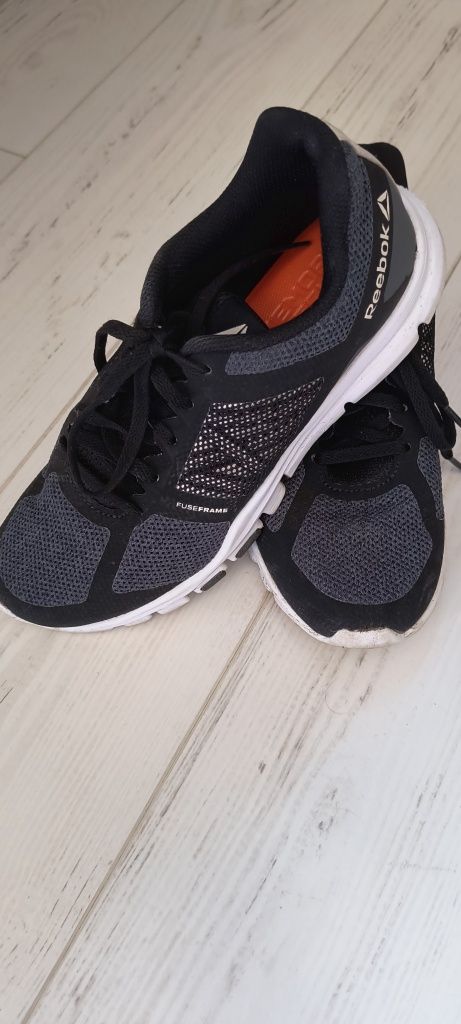 Дамски маратонки Reebok, 37
