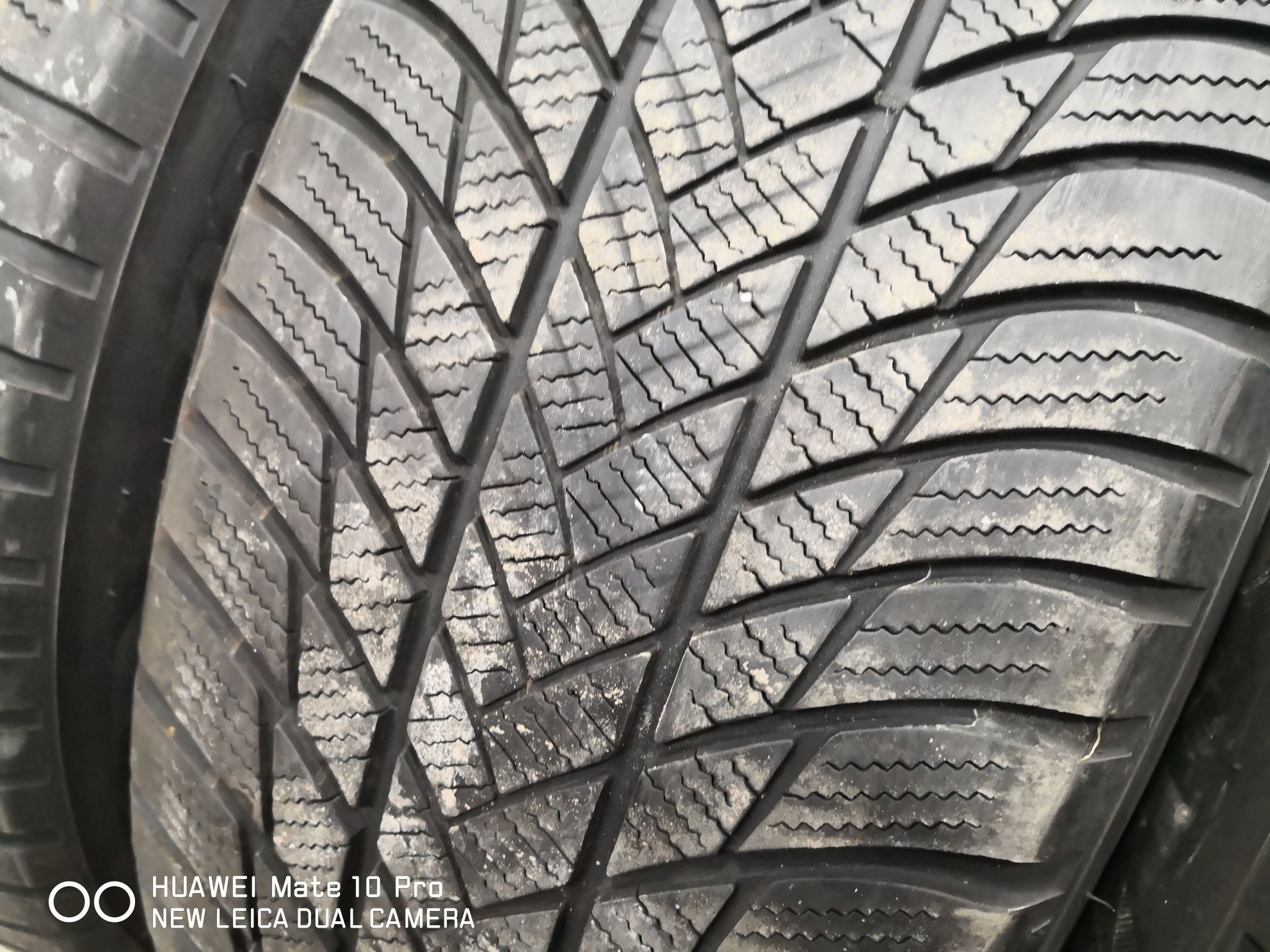 225 60 17 цола гуми Bridgestone dot 20 21