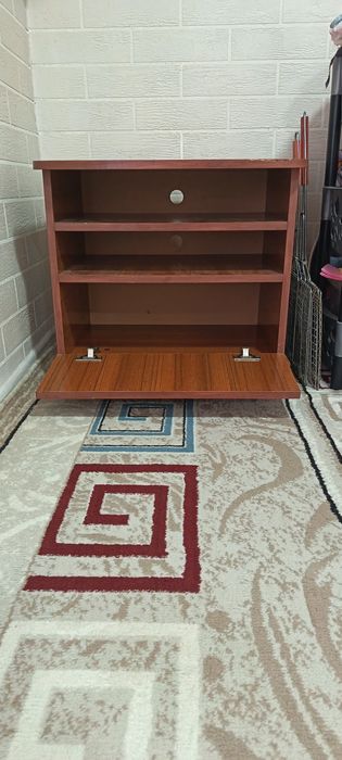 Продается подставка для телевизора