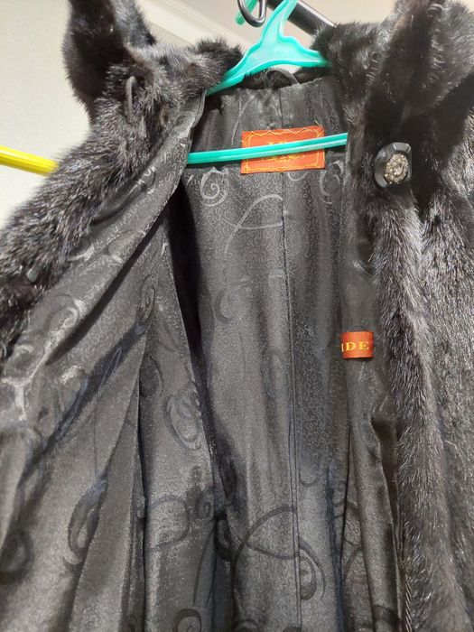 Продам норковую шубу