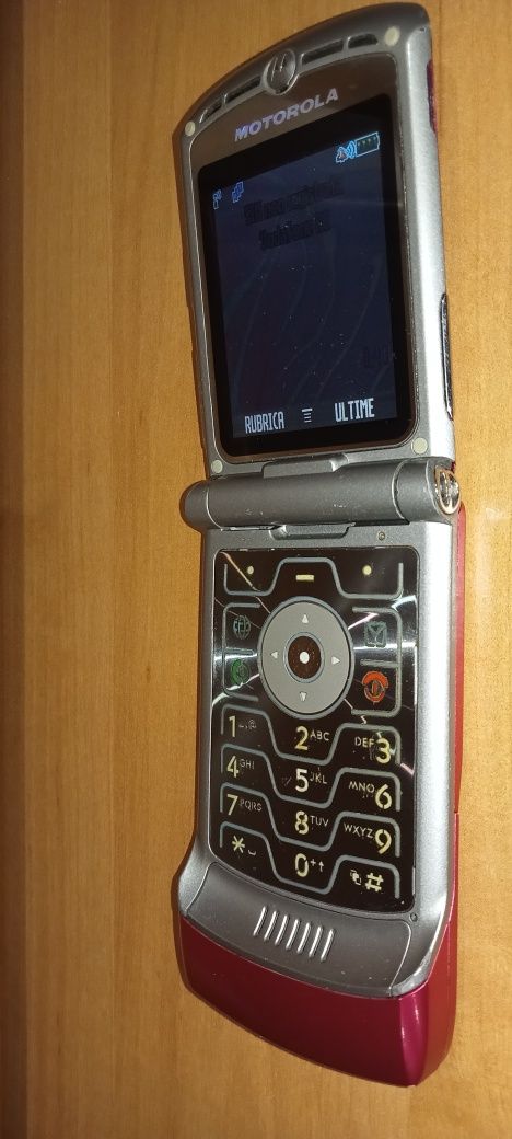 Motorola Razr V3 liber in retea
