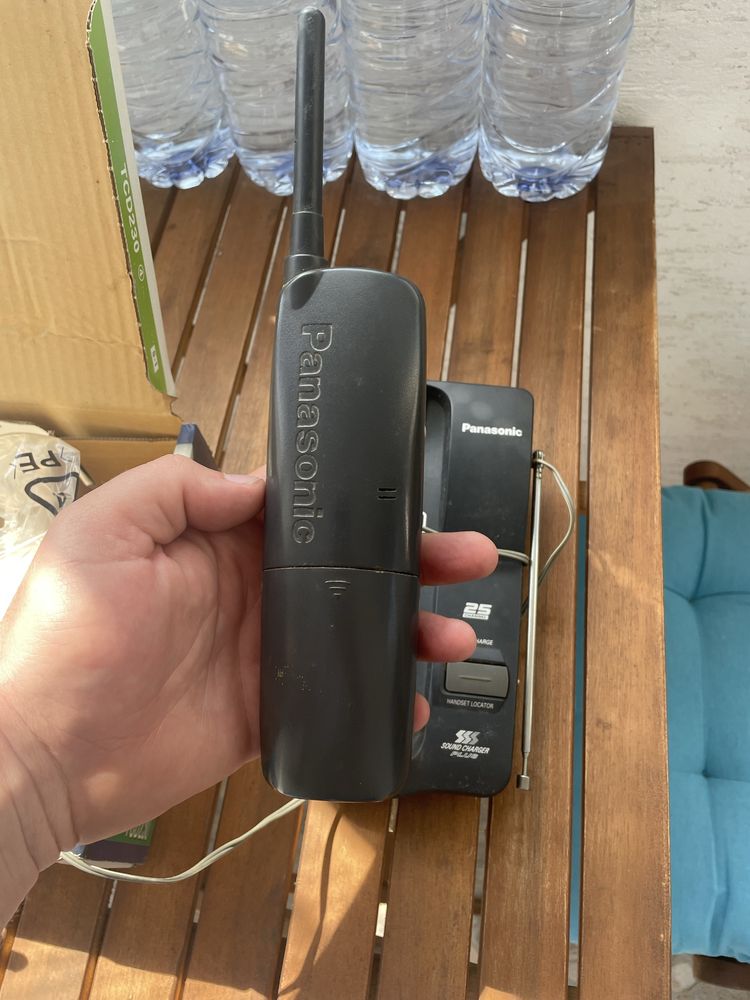 Продавам домашен телефон Panasonic