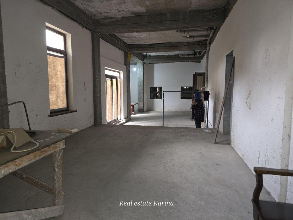 Продаётся дом под бизнес