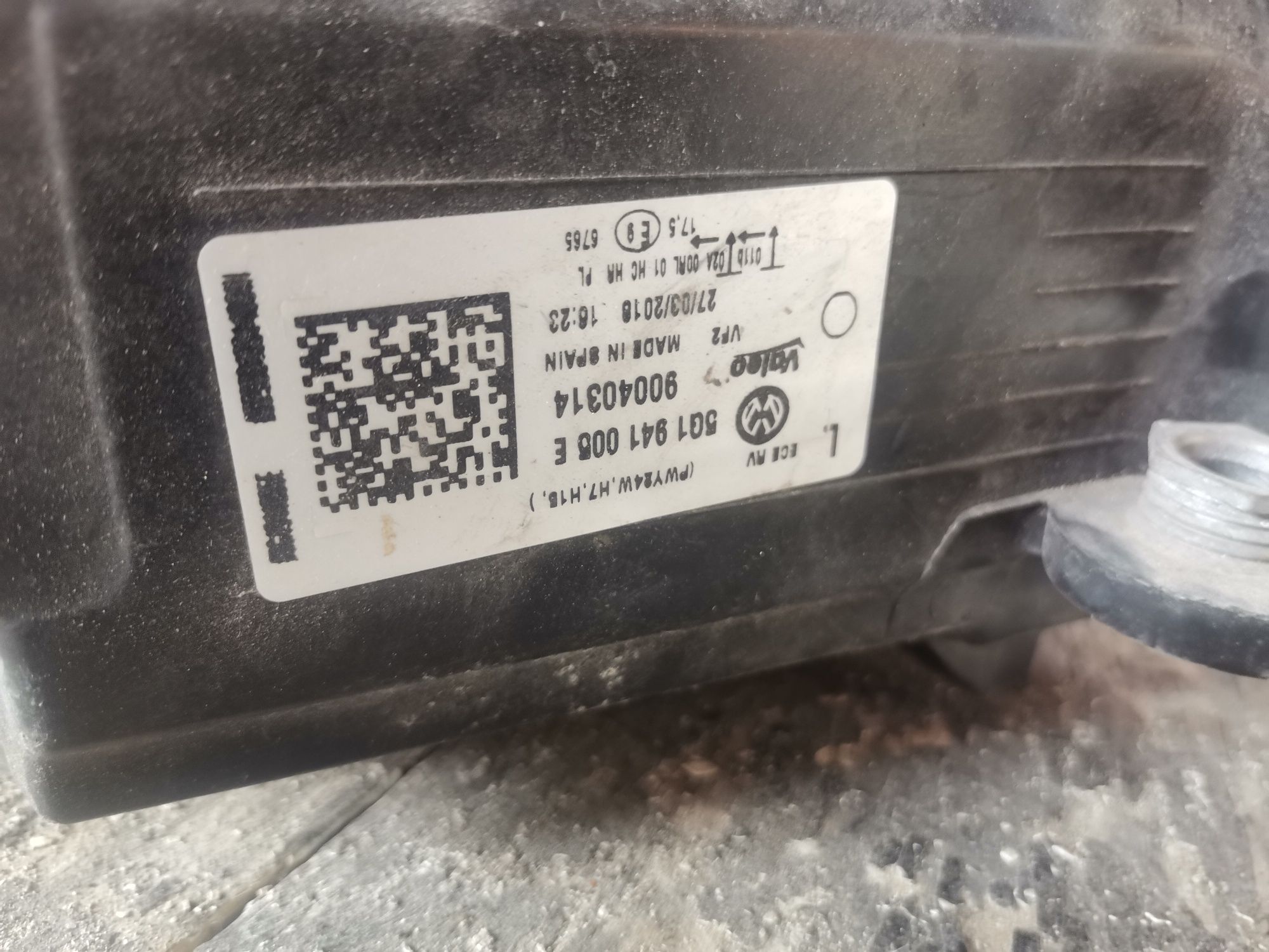 Оргинален Ляв фар valeo за голф 7 vw golf 7