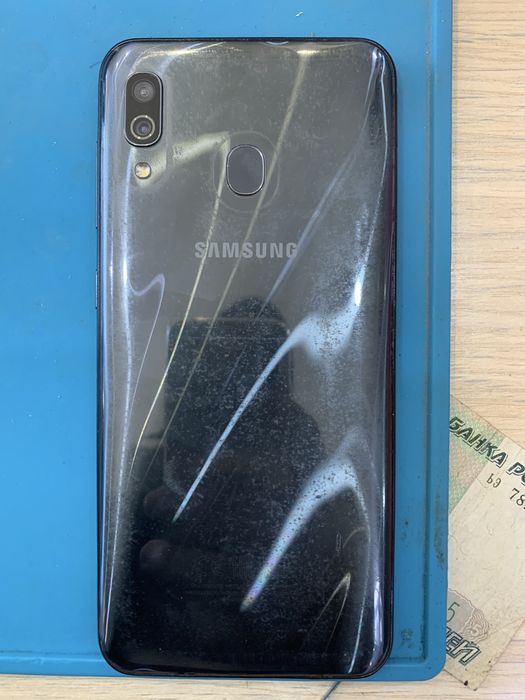 Samsung a30 32gb xolati ideal