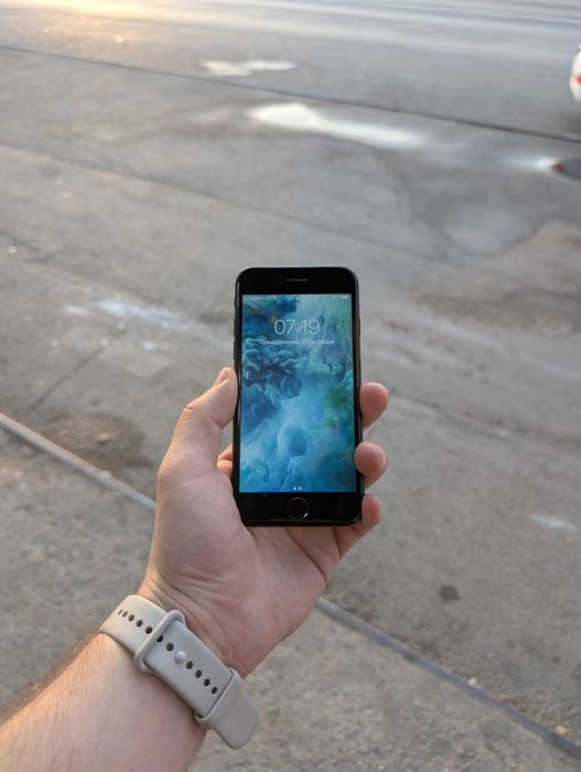 iPhone 8 Срочно!!!