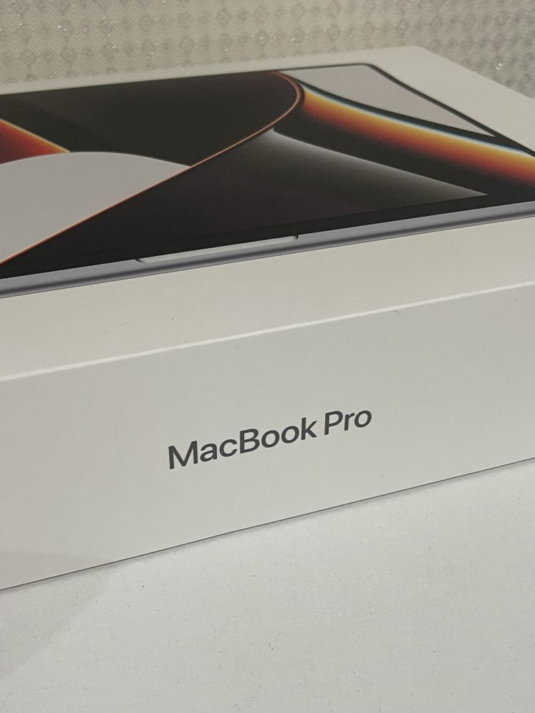 Makbook 16 pro m1 2021 года memory 16/512gb ssd