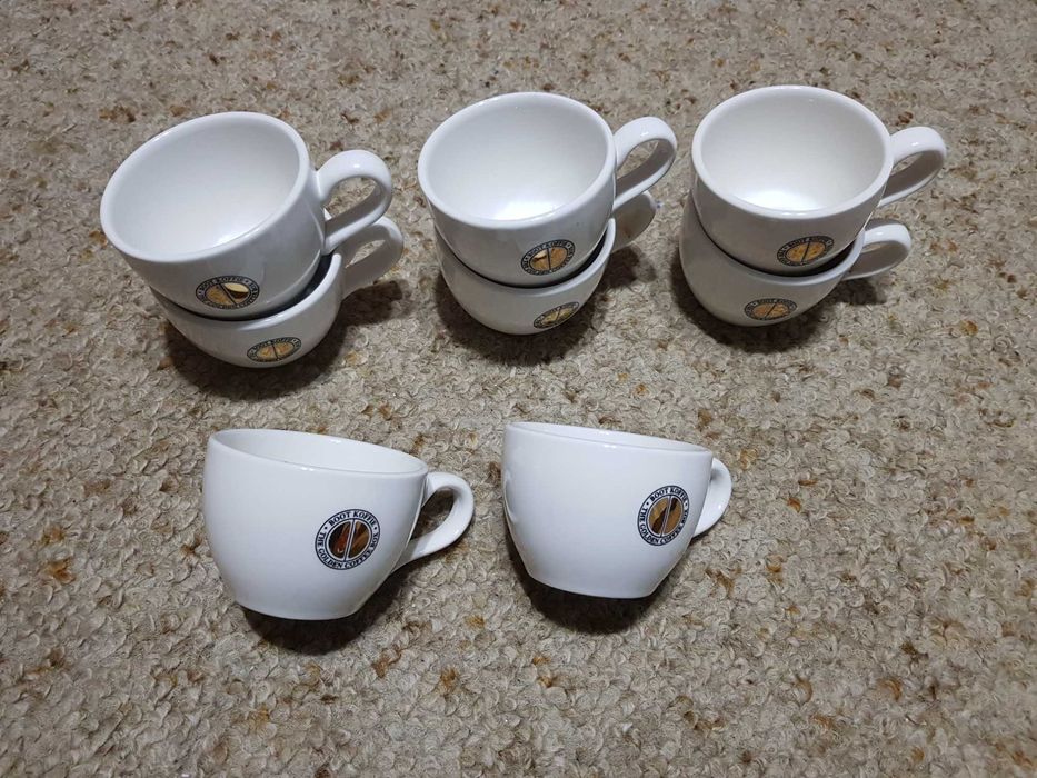 Сервиз порцеланови чаши за кафе