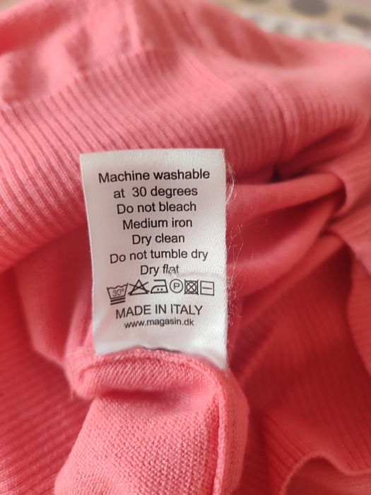 Луксозна дамска жилетка ITALY Brand 100%Extra Fine Merino Wool