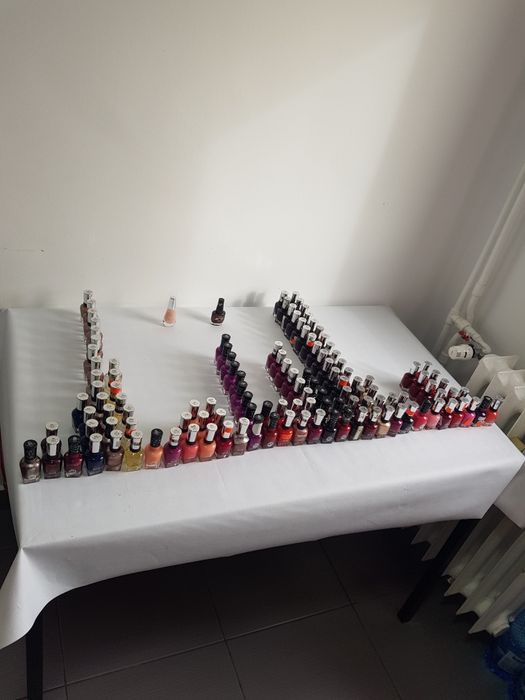 Oje OPI si Sally Hansen profesionale