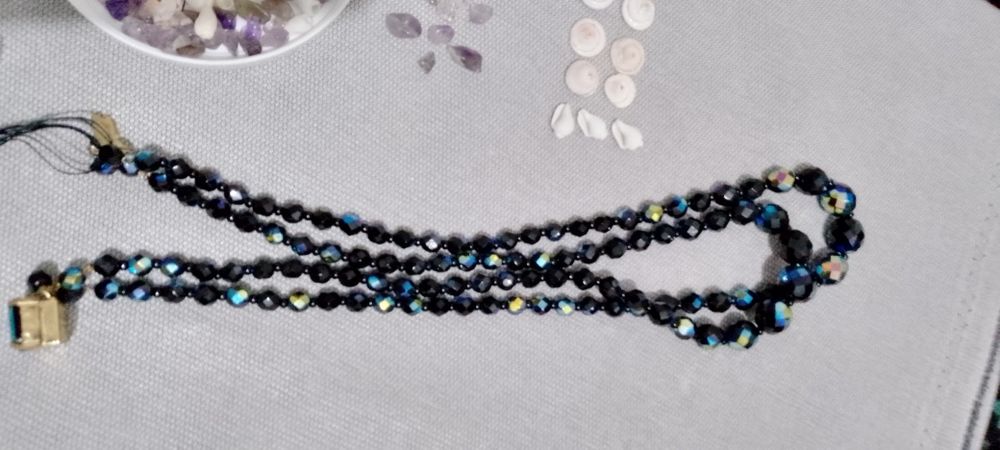 Продам пуговицы, бусинки разные