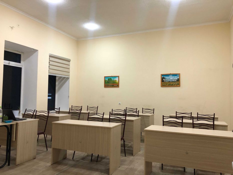 Samarqand shahri markazida o'quv markazi xonasi ijaraga beriladi