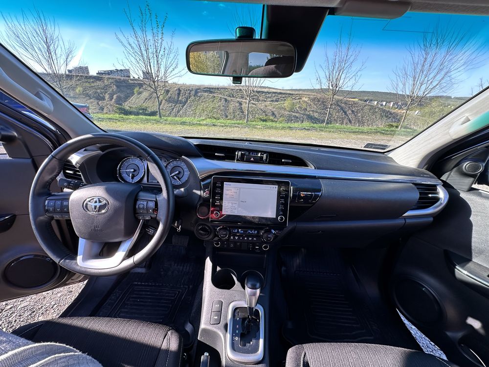 Toyota Hilux 2.8 , 33529 euro