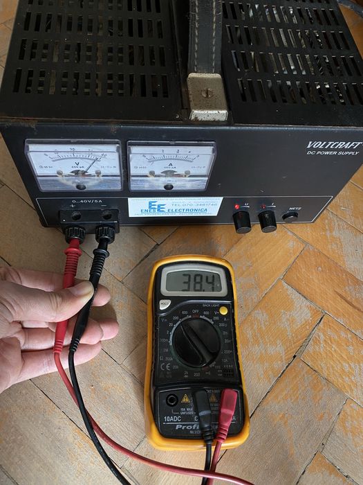 Voltcraft - КАЧЕСТВЕНО - Регулируемо лабораторно захранване