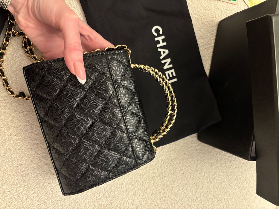 Chanel чантичка с верижка