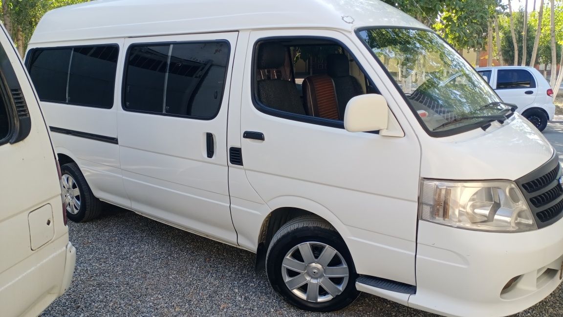 Foton view mikro avtobus sotiladi