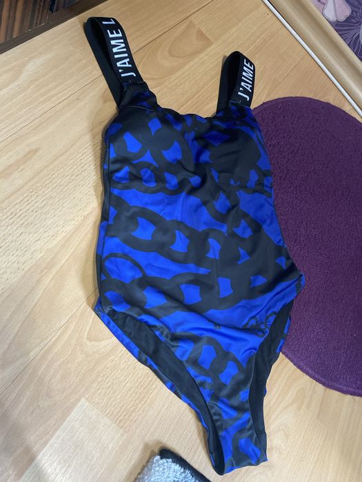 KUSEVA CKFS цял бански костюм с принт