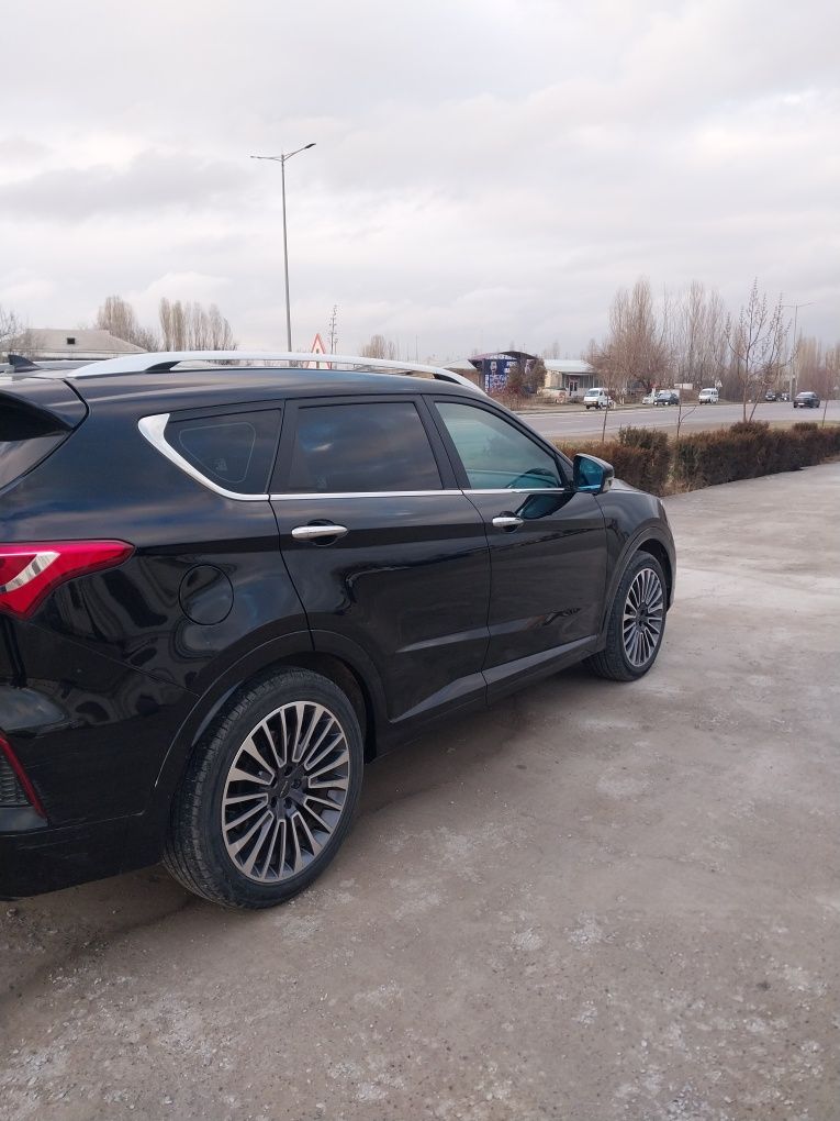 JETOUR x70 full sotiladi